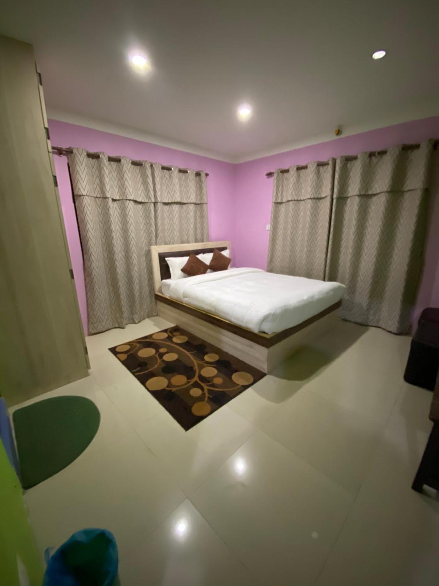 Chareli Resort Nagarkot Bagian luar foto