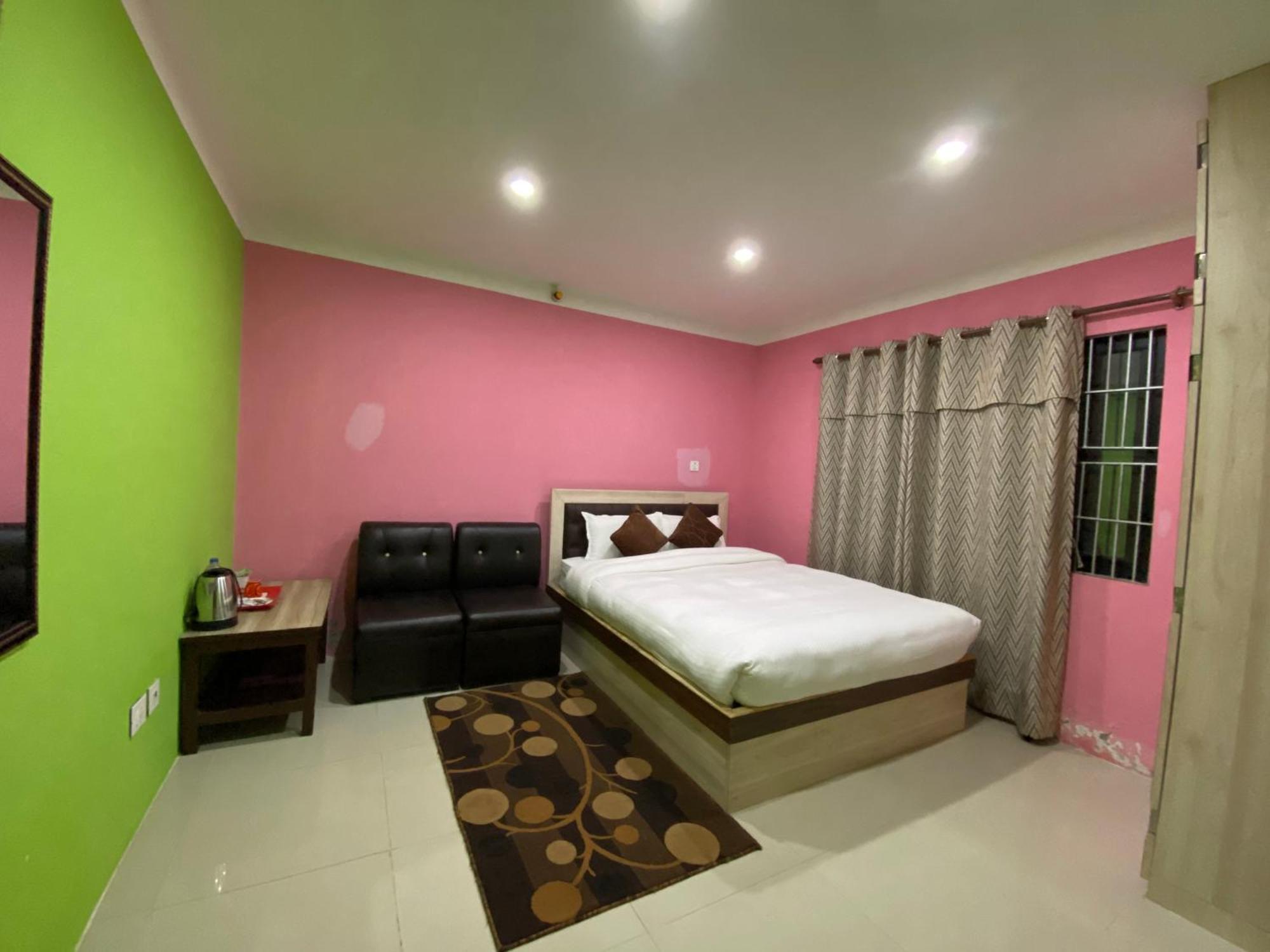 Chareli Resort Nagarkot Bagian luar foto