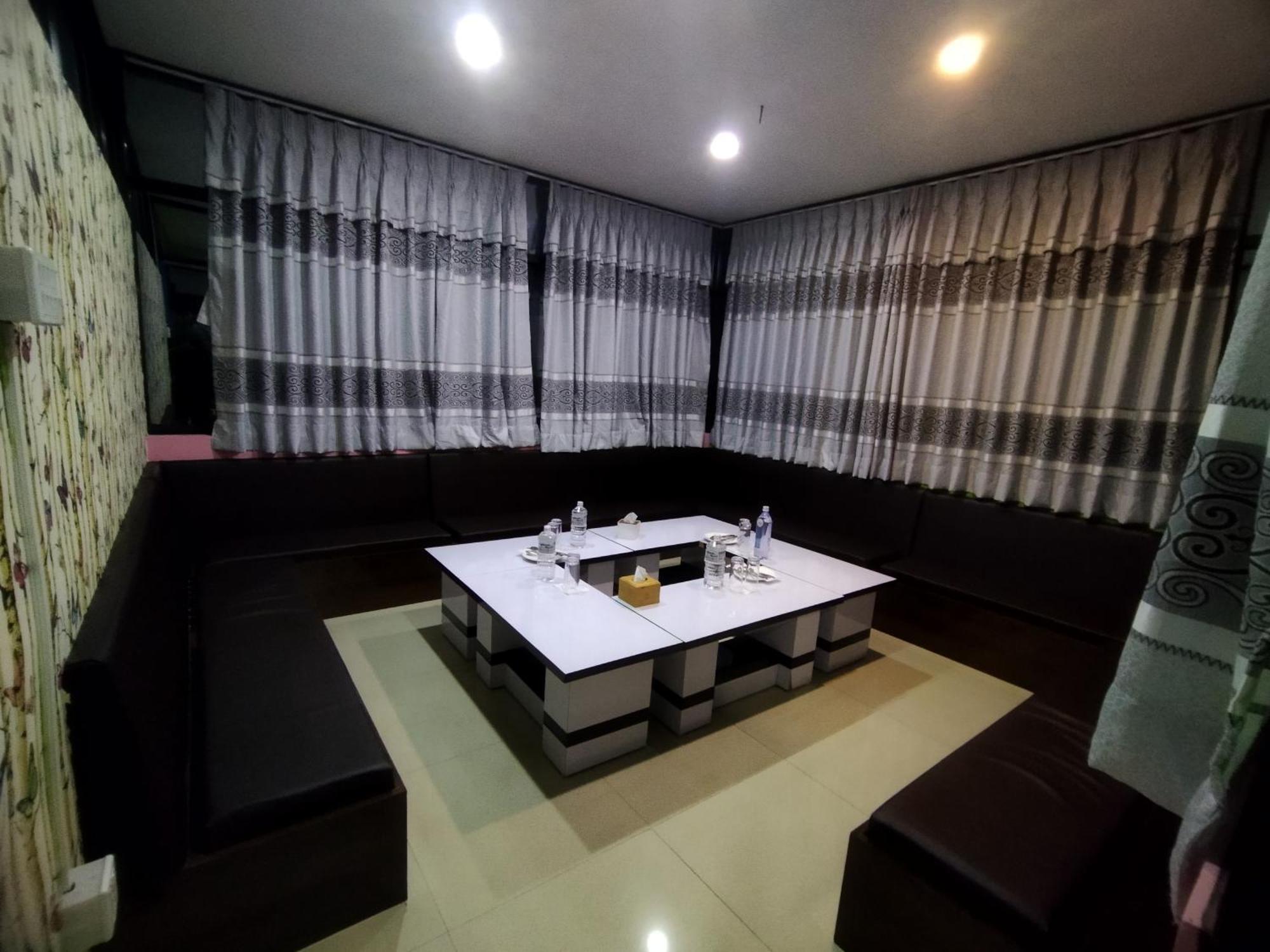 Chareli Resort Nagarkot Bagian luar foto