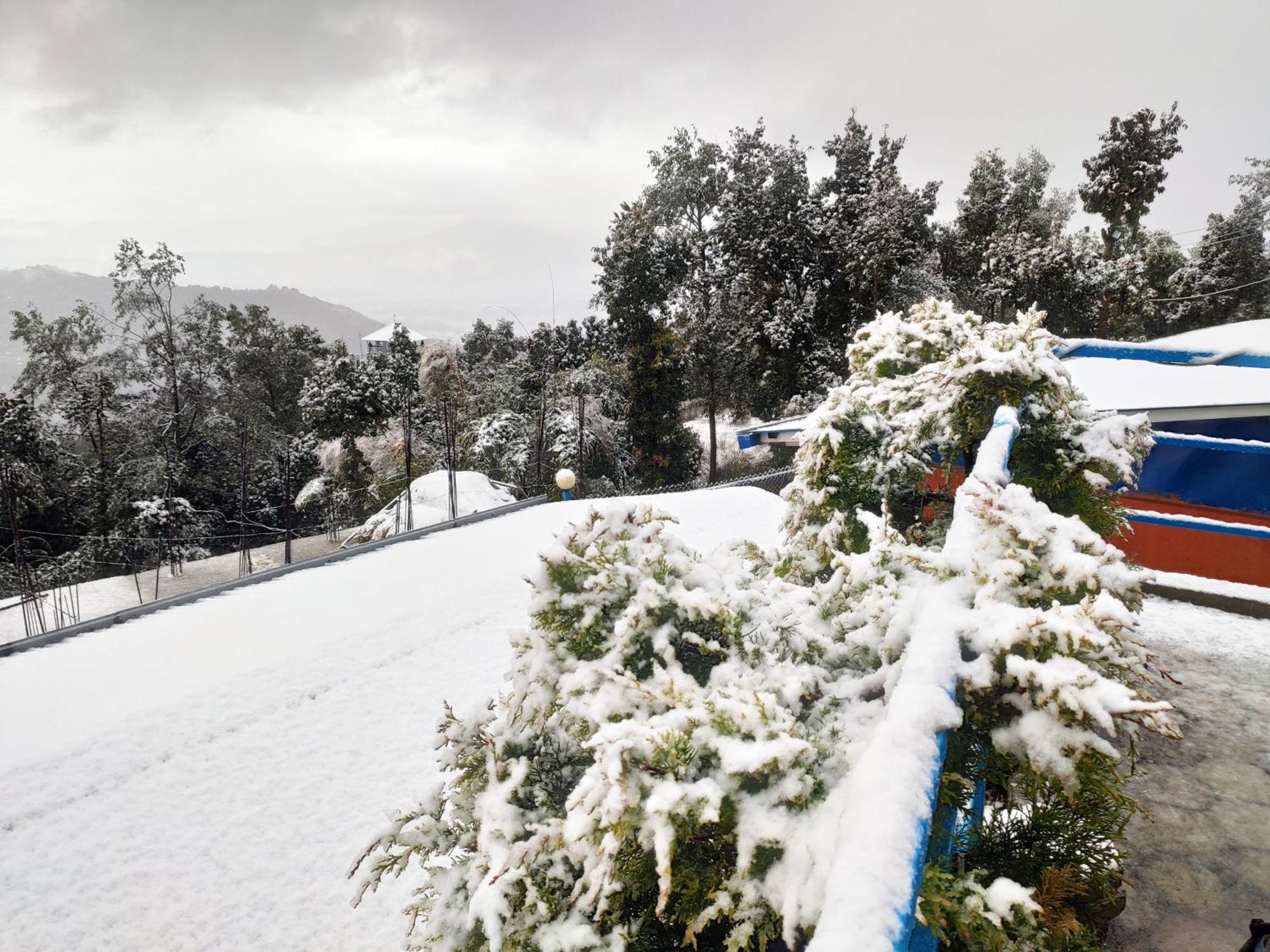 Chareli Resort Nagarkot Bagian luar foto