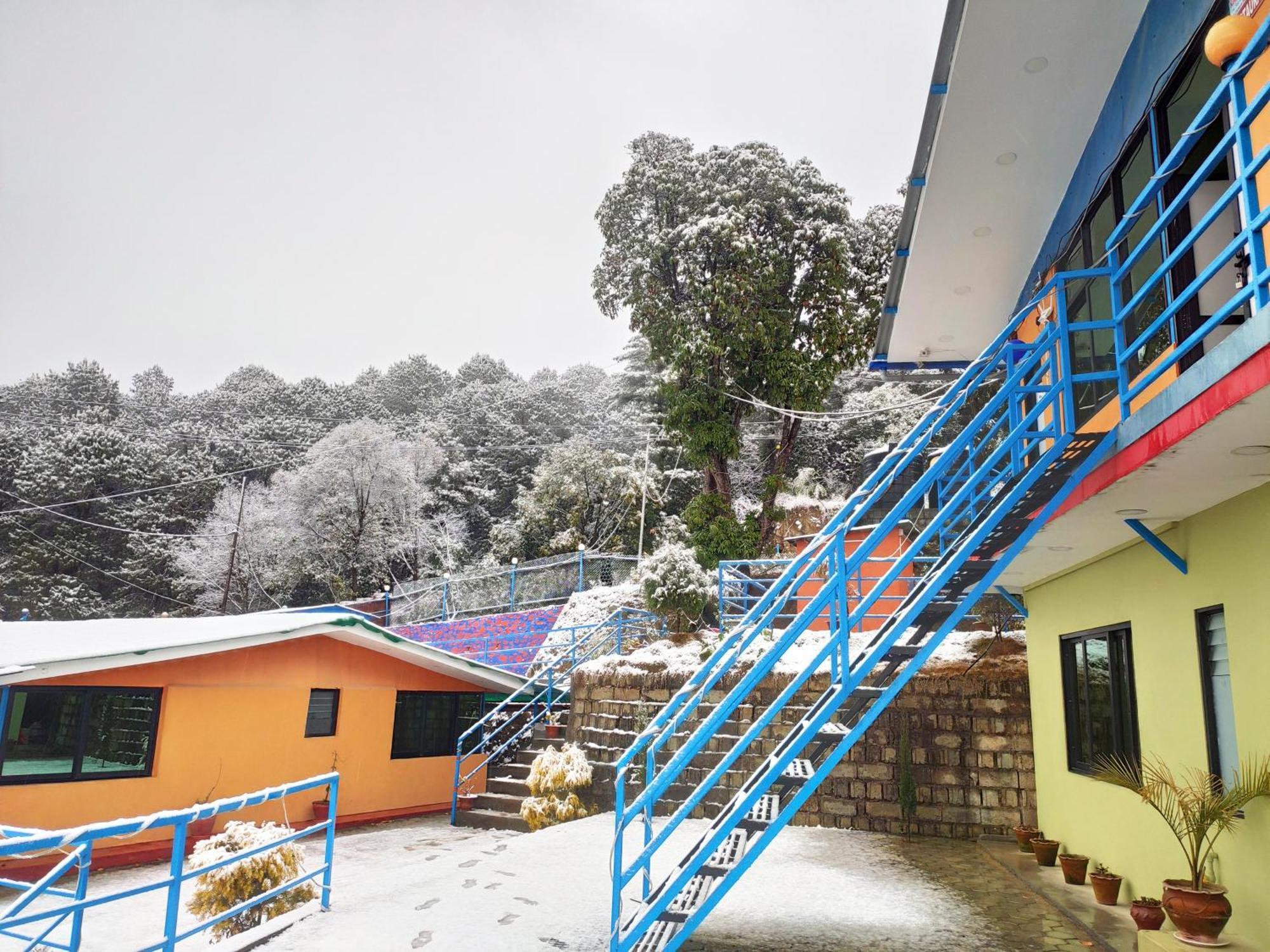 Chareli Resort Nagarkot Bagian luar foto